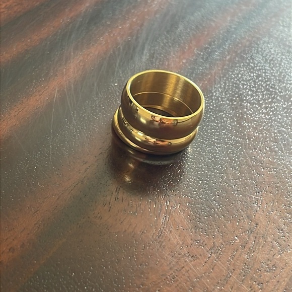 ADORNIA Water Resistant Mixed Band Stackable Ring Set 3pcs Size 6 - Picture 4 of 5